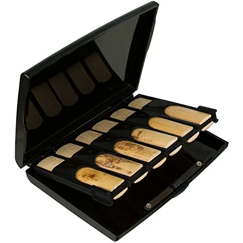 Premium Bb Clarinet Reed Storage Case (12 Reeds, Opaque Black) genmc