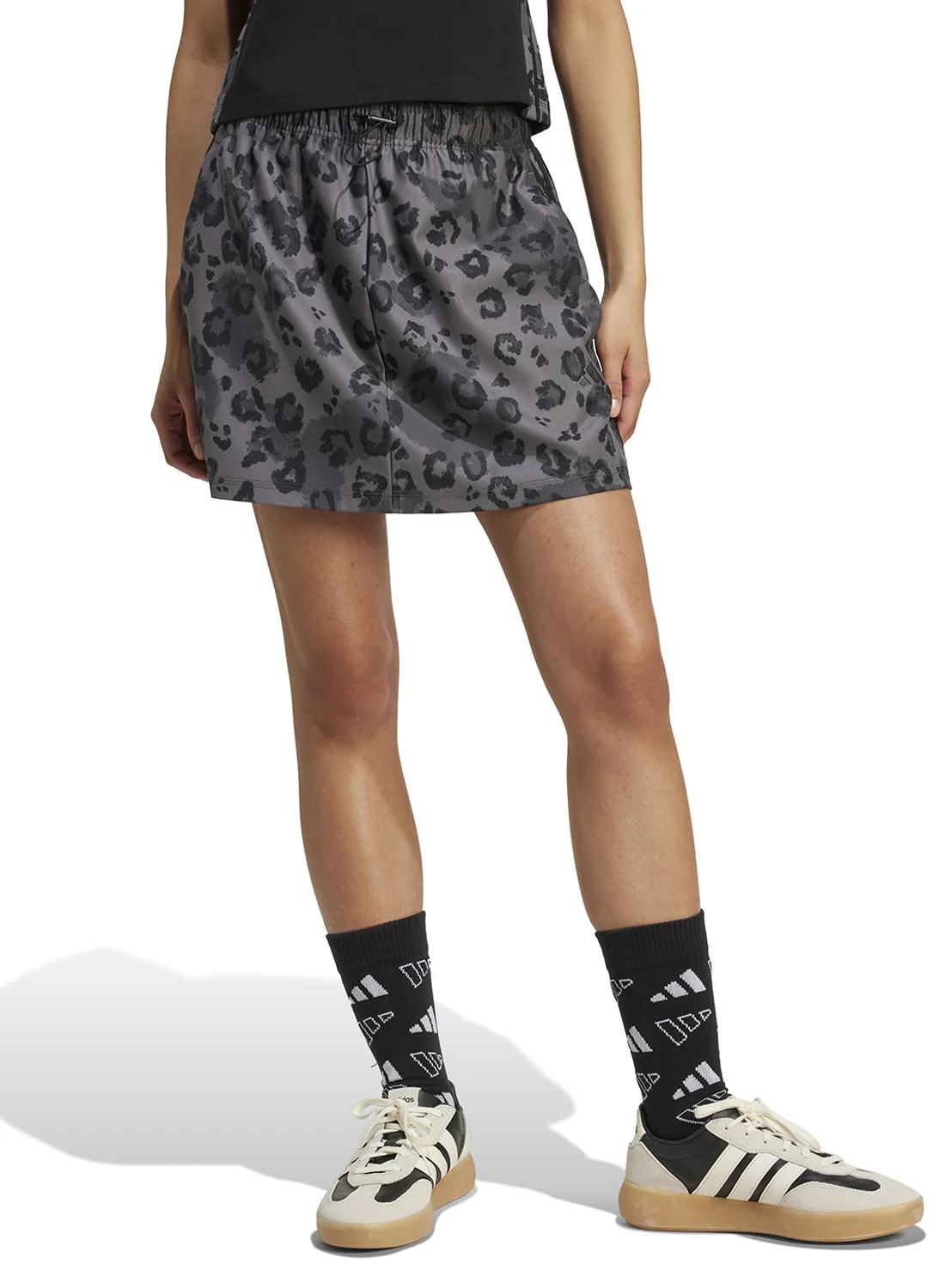 Sport Animal Print Woven Skirt with Side Stripe Detail (Women, Medium) oqdvt