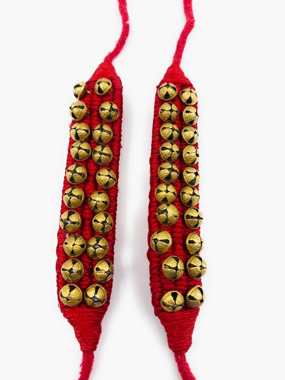 NATYAM 2-Line Brass Ghungroo Anklets with Adjustable Velvet Strap for Indian Classical Dance (Gold, One Size) a8w3i