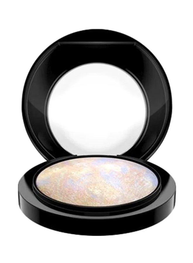 Premium Mineralize Face Highlighting Powder Radiant Finish (Lightscapade, 10 g) a7vku