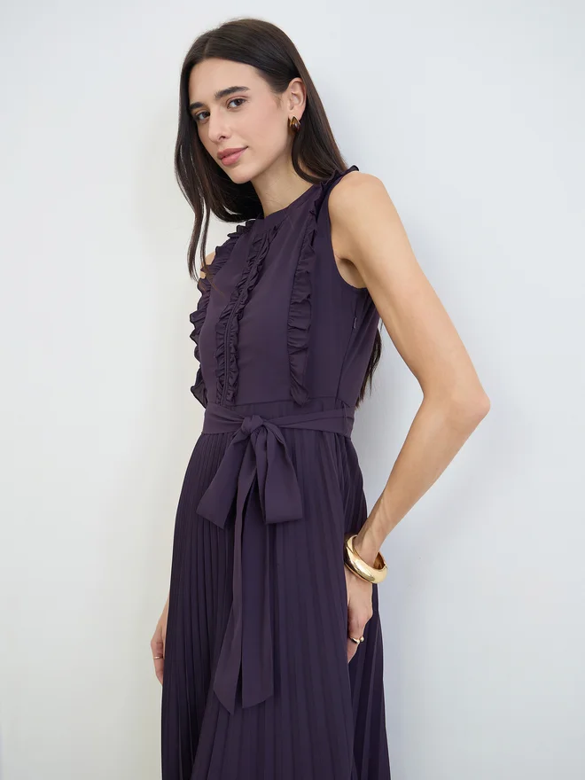 Styli Purple Ruffled Pleated Maxi Dress Elegant Flowy Evening Gown for Women sgefw