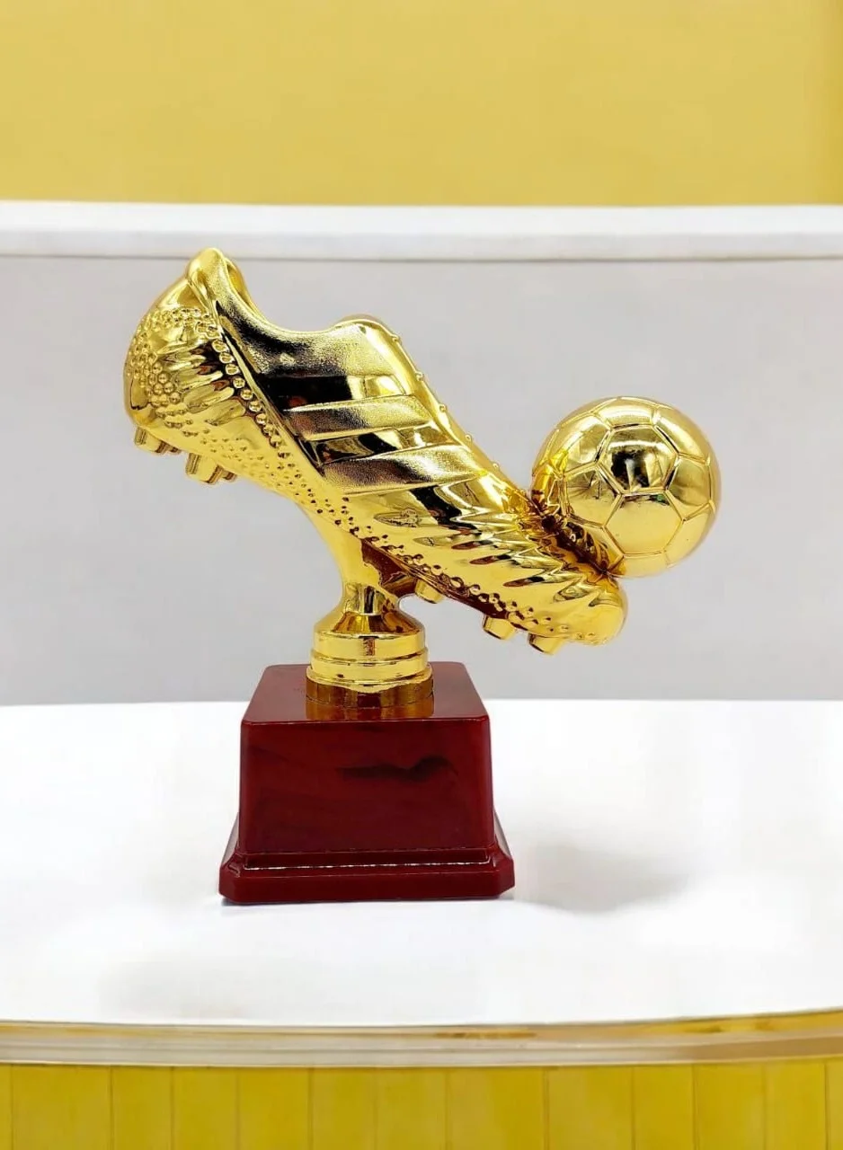 AKDC Football Award Trophy Premium Resin Tournament Recognition Prize (Gold & Maroon, 21x21 cm) u3dqy