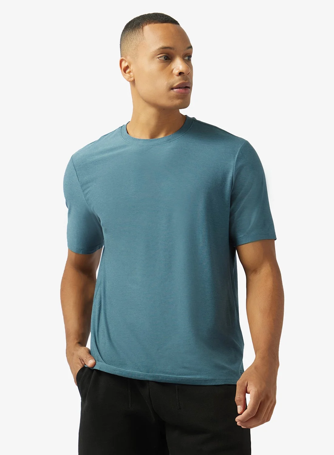 SKECHERS All Day Performance T-Shirt Breathable Moisture-Wicking Athletic Apparel for Men (Black, Large) 7b3jx