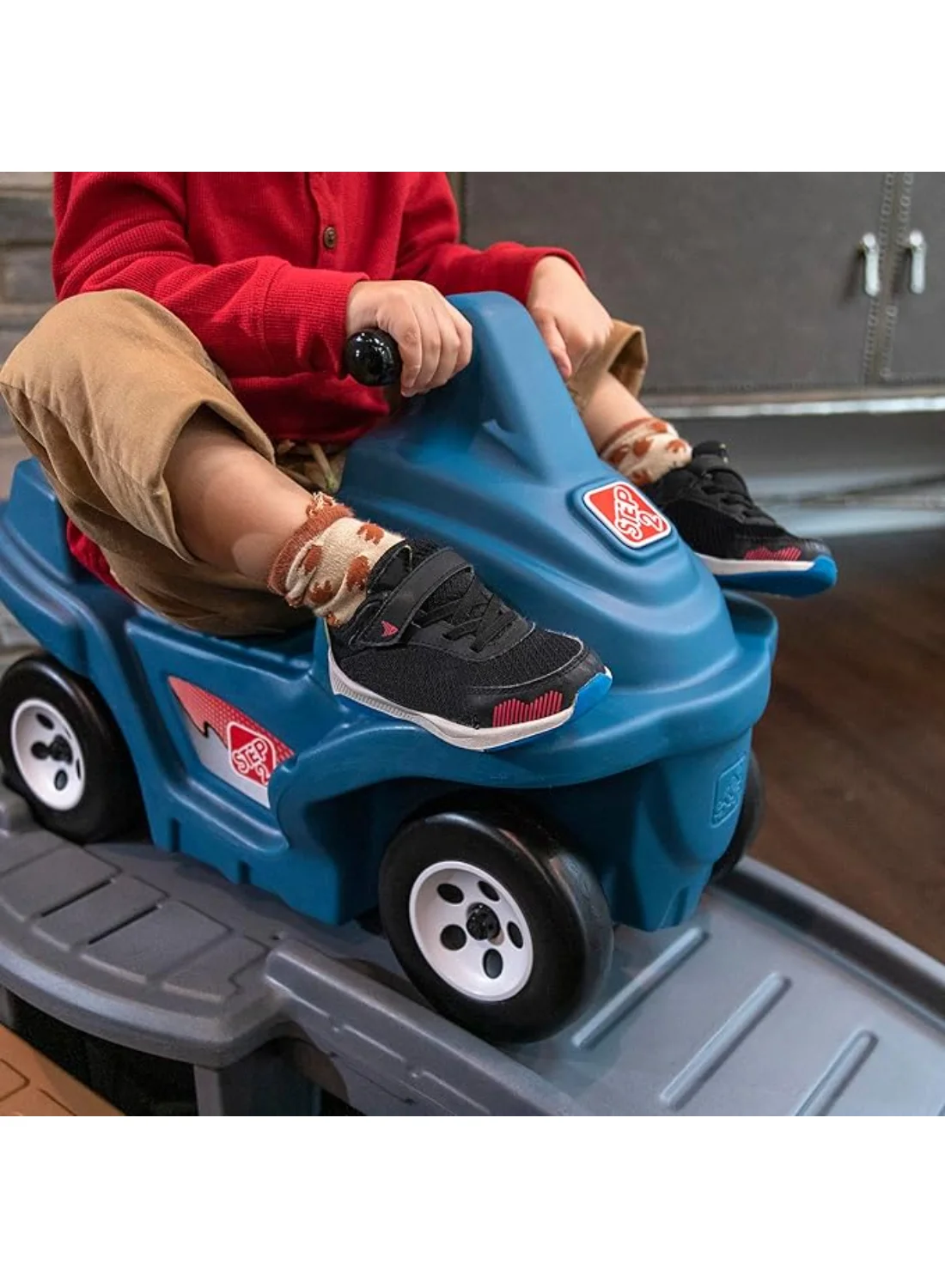 Premium Kids Indoor and Outdoor Roller Coaster Ride-On Toy Set with Track and Car (1 Piece) wv6d8