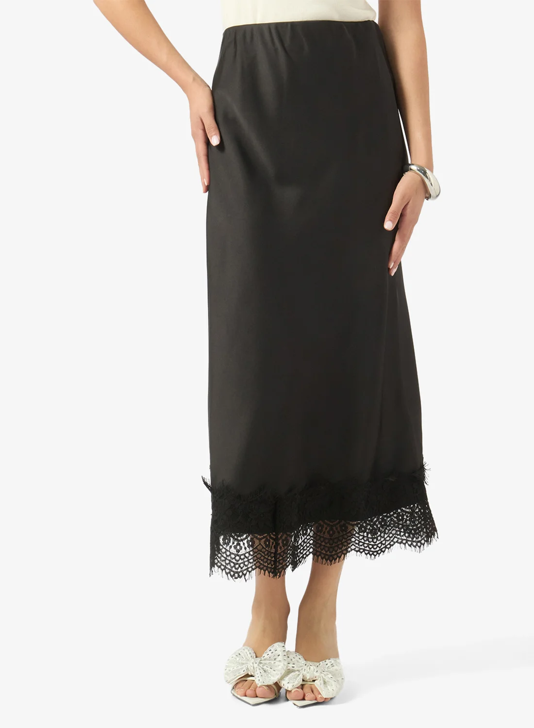 Ginger Satin Skirt with Lace Hem Elegant Midi Skirt for Women (Solid, One Size) 9cihy