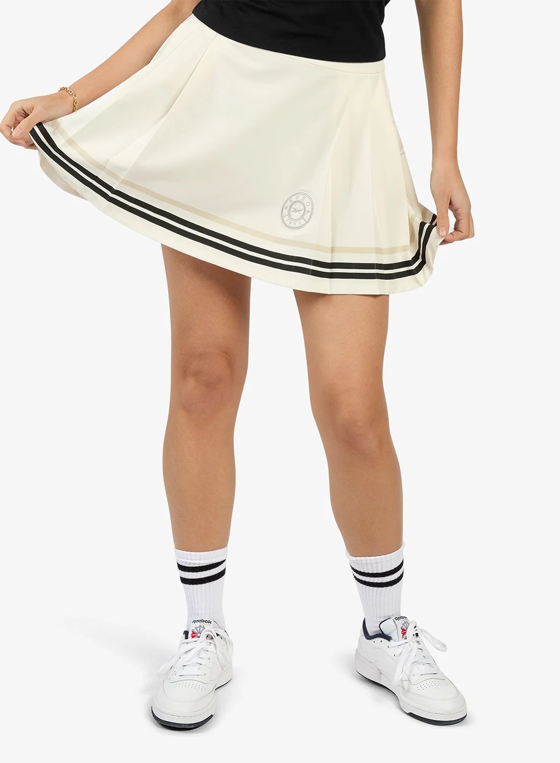 Premium Athletic Lawn Club Skirt Lightweight Performance Sportswear for Women (White, Medium) ylcu6