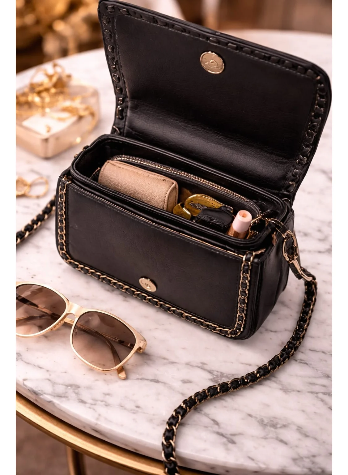 Sunstar Elegant Chain Detail Crossbody Bag Premium Black Mini Shoulder Handbag (18 cm x 12 cm x 6 cm) lbxqb