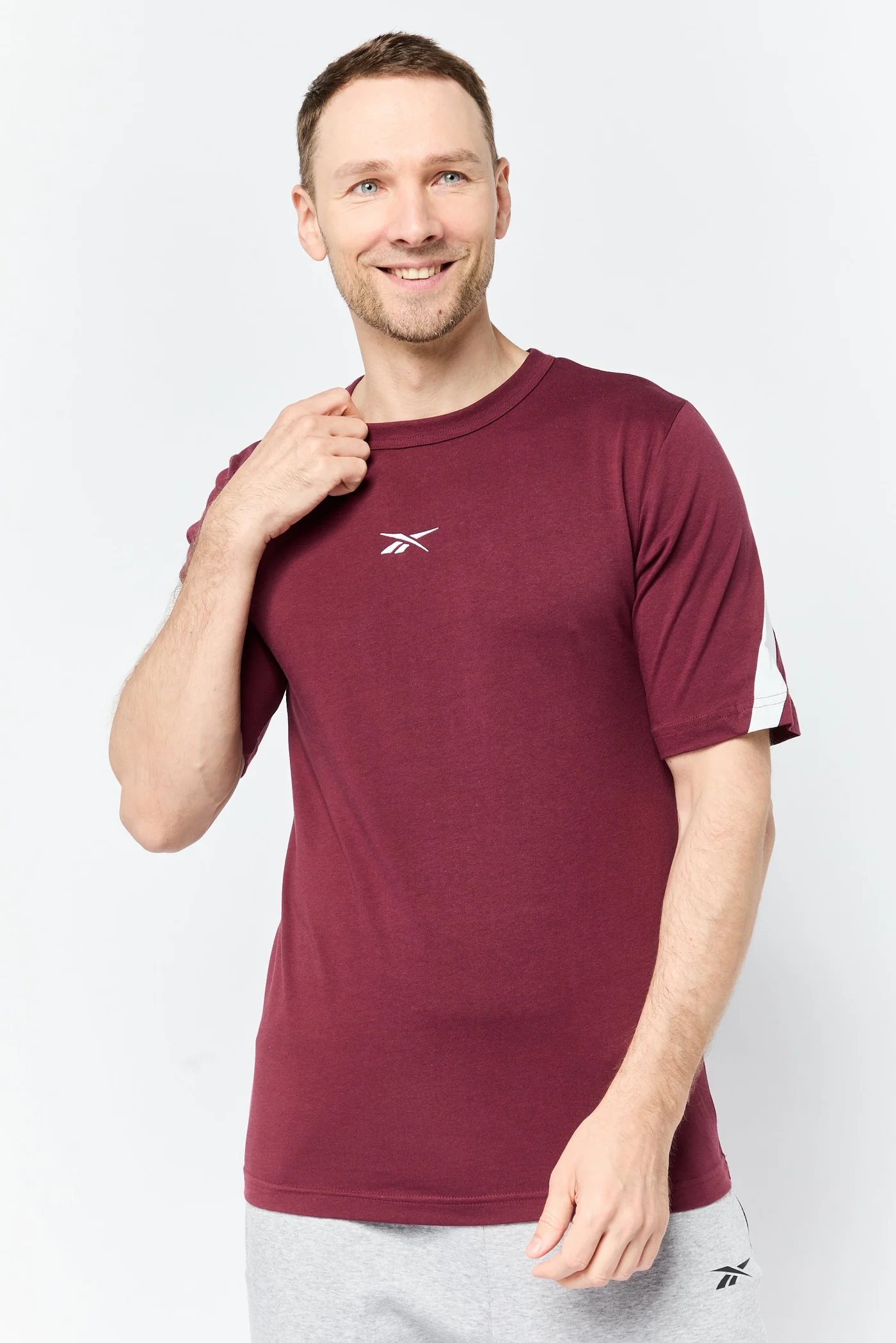 Premium Men Sportswear Short Sleeve Outdoor T-Shirt Breathable Athletic Performance Top (Maroon, XL) rj1gb