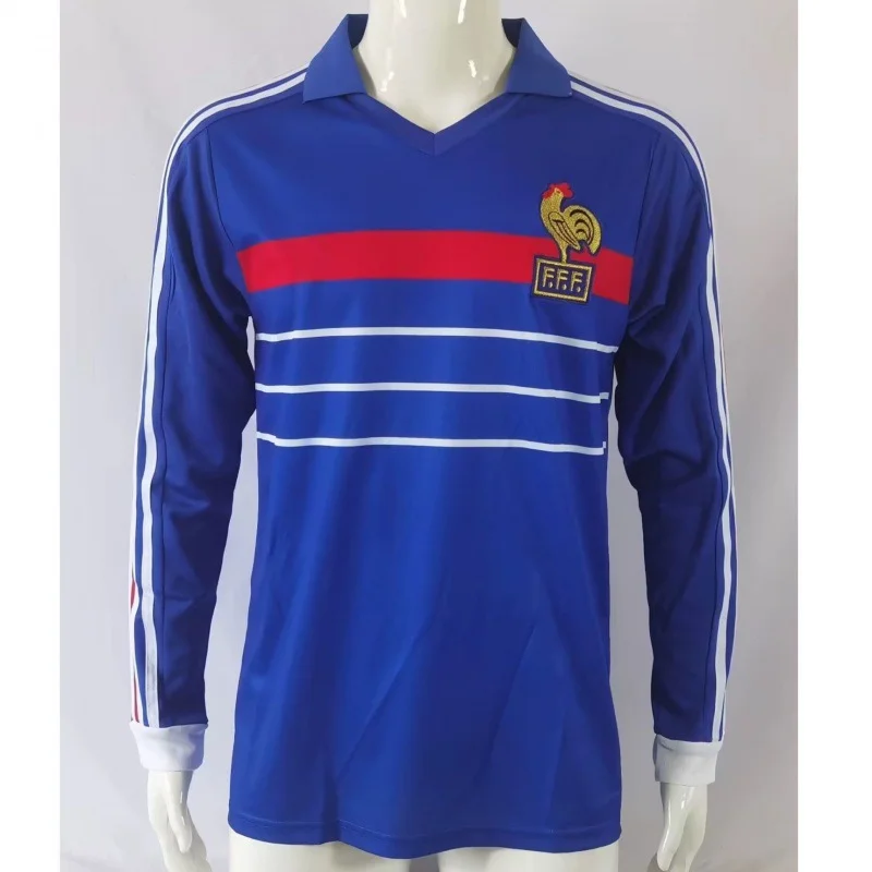 Vintage Classic Football Jersey Retro Team Uniform Premium Breathable Fabric For Fans (Adult, Large) 1ctan
