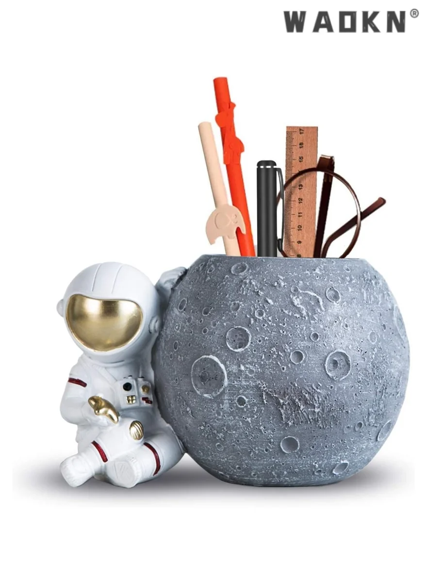 WAOKN Astronaut Pen Holder Desk Organizer, Premium Resin Sculpture Figurine for Office and Home Decor (Grey, 15 cm) gg0f7