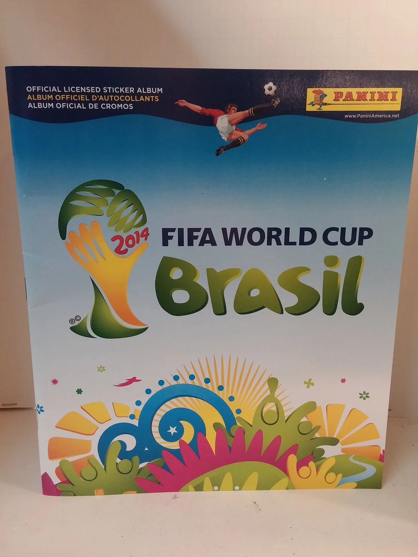 FIFA World Cup 2014 Brasil Official Sticker Collection Album (Premium Collectible Sports Memorabilia) 2ghij