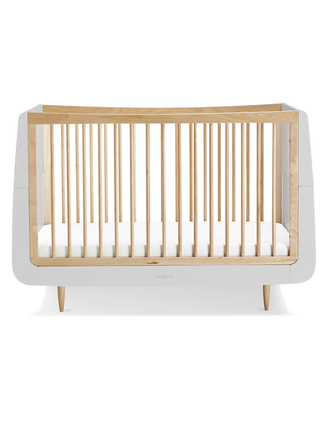 Snuz Skandi Convertible Cot Bed, Sustainable Wood Nursery Furniture, Modern Minimalist Design (Haze Grey, 133cm x 72cm x 89cm) 8qn1r