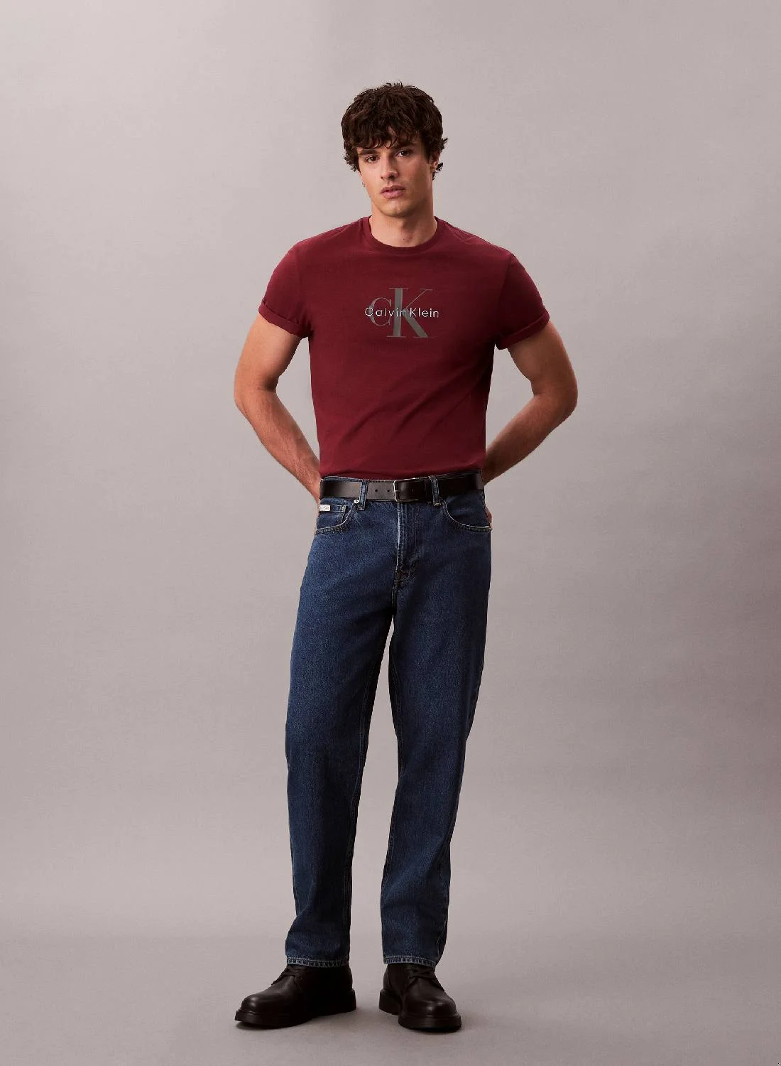 Calvin Klein 90s Taper Jeans Premium Denim Relaxed Fit For Men (Blue, 32W x 32L) c7lje