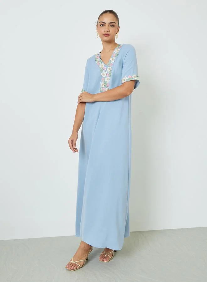Amirah Floral Lace Trim V Neck Jalabiya (Blue, One Size) 2clnf
