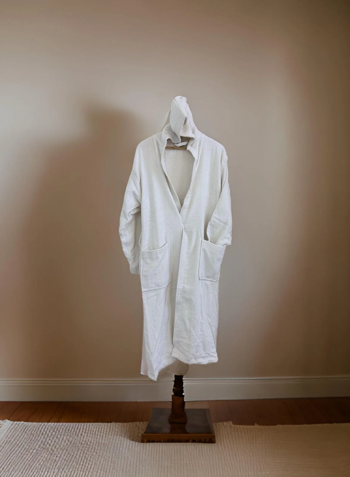 Baltic Linen Premium Cotton Velour Bathrobe Plush Absorbent Unisex Loungewear (One Size) bie1k