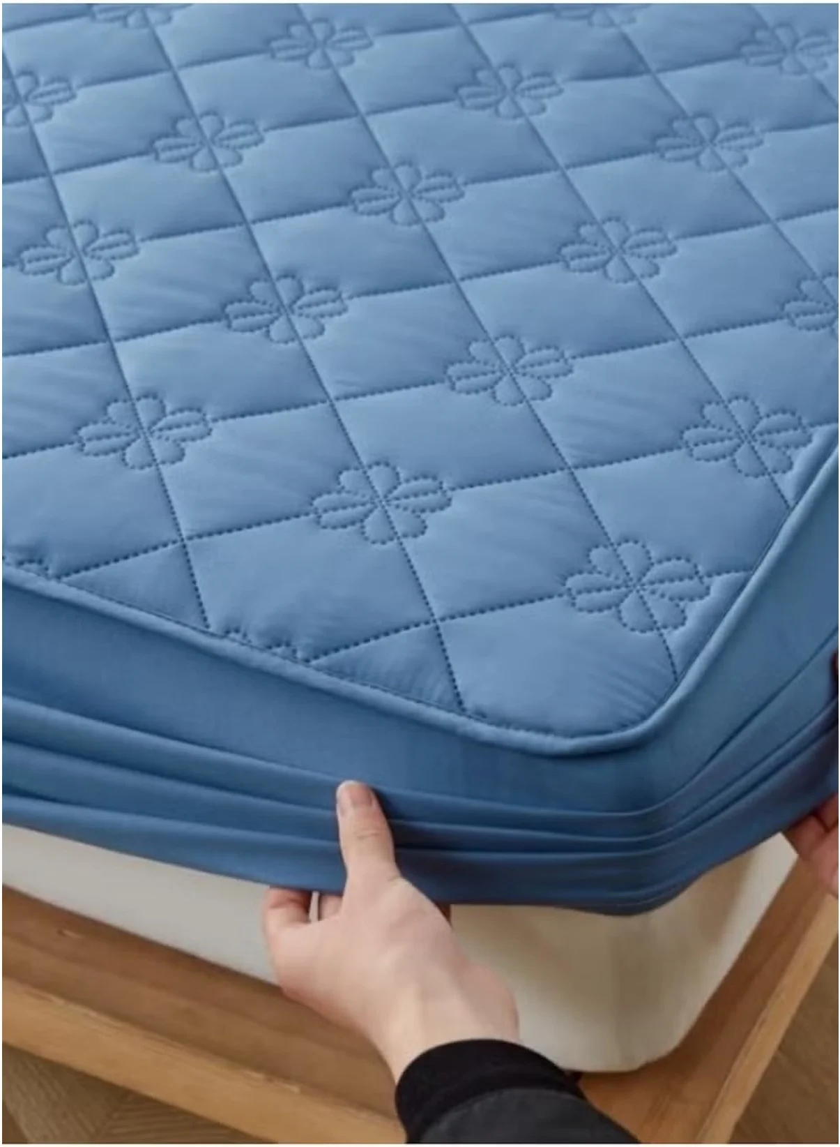 Huitich Waterproof Mattress Protector Set with 2 Pillowcases (Blue, 180x200 cm) w0yoj