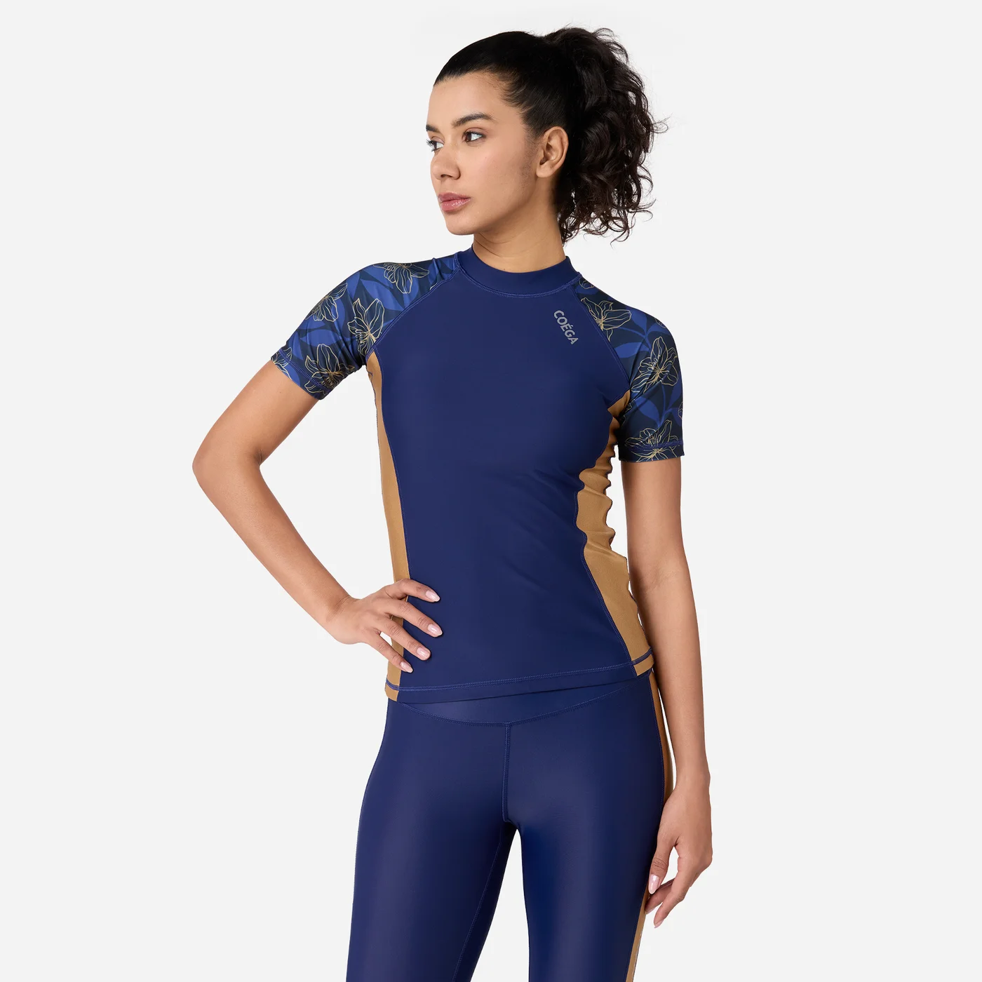 Coega Women's Swimming Rashguard Long Sleeve UV Protection Swim Top (Black, Medium) qmnqy