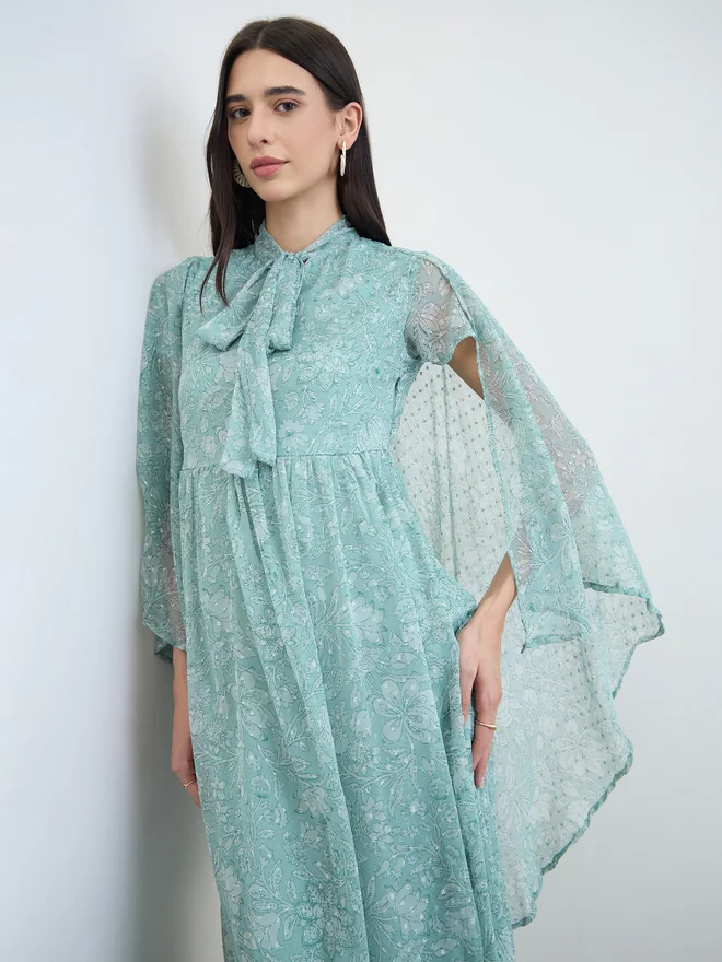 Styli Floral Print Dobby Cape Maxi Dress (Green, One Size) 997vo
